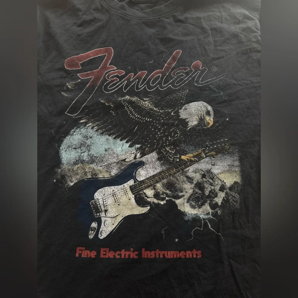 Fender Black and Red Graphic Tee XL - Picture 2 of 5